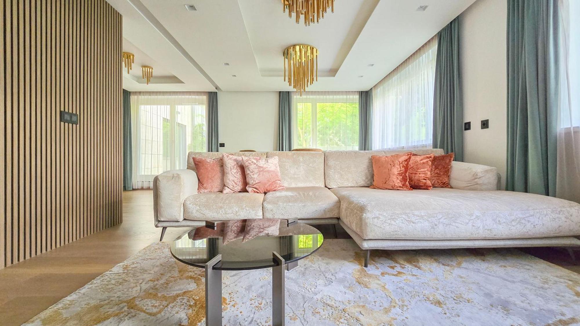 Sun Hill Luxury Suites Boedapest Buitenkant foto